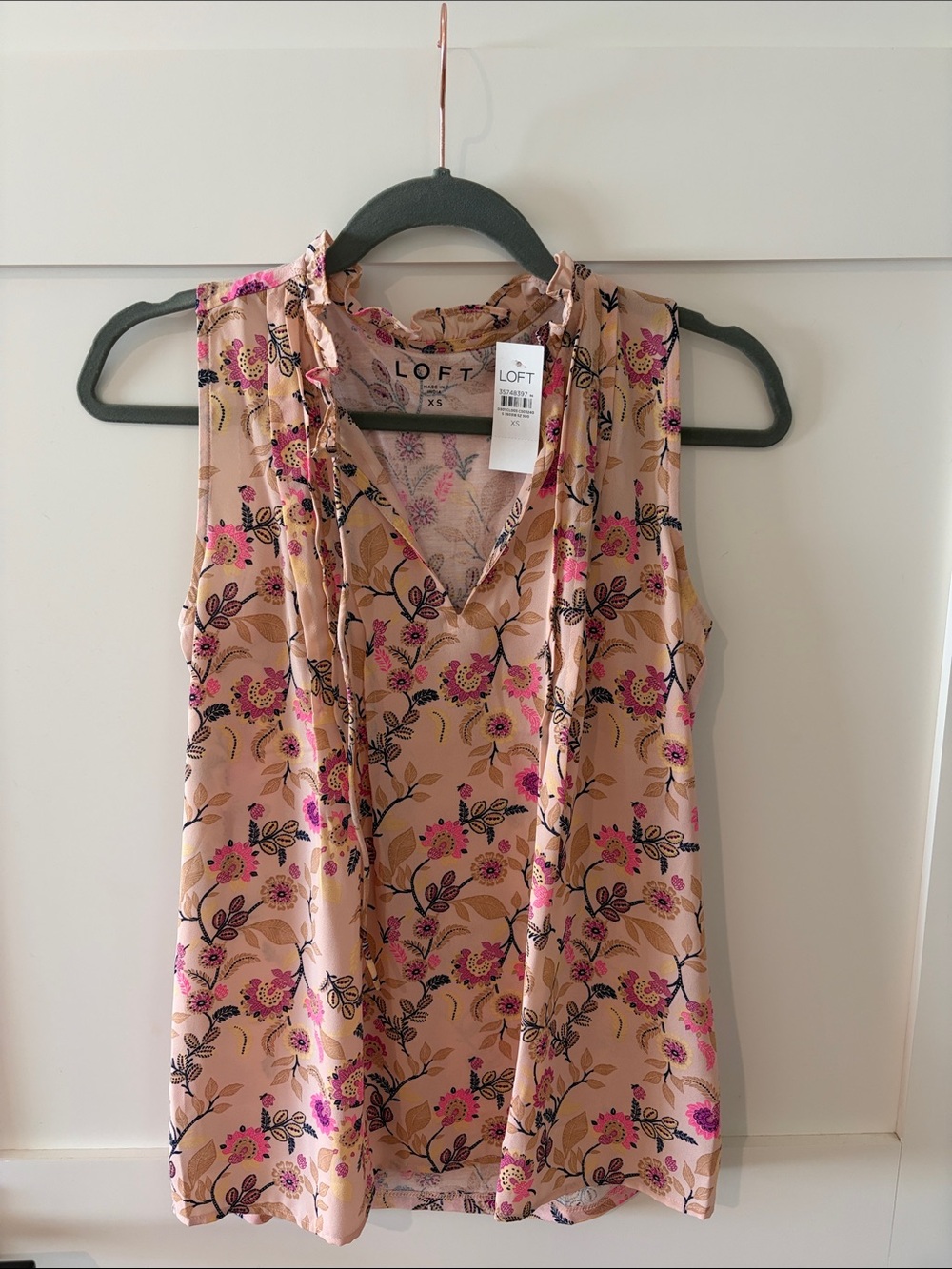 LOFT Pink Floral Ruffle V-Neck Sleeveless Top